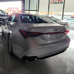 تويوتا أفالون